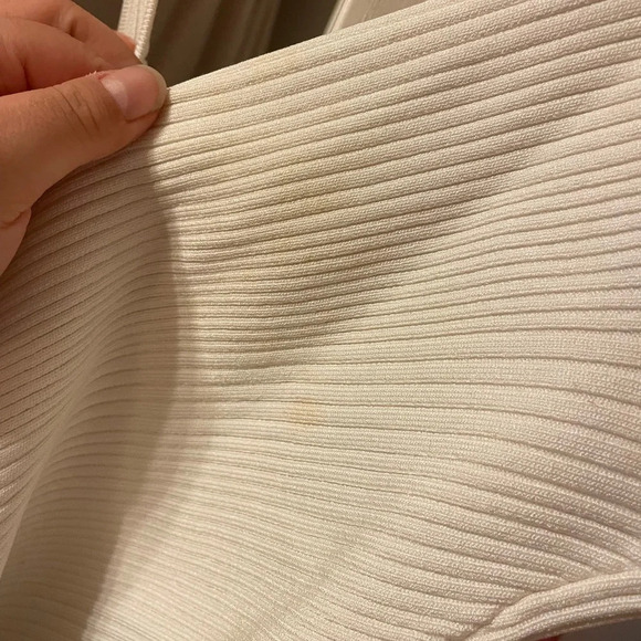 JONATHAN SIMKHAI CREAM CROSS-FRONT CROPPED KNIT TOP - Picture 7 of 7